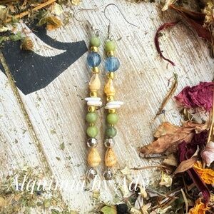 Alquimia Green jade and Blue Beaded seashells Earrings